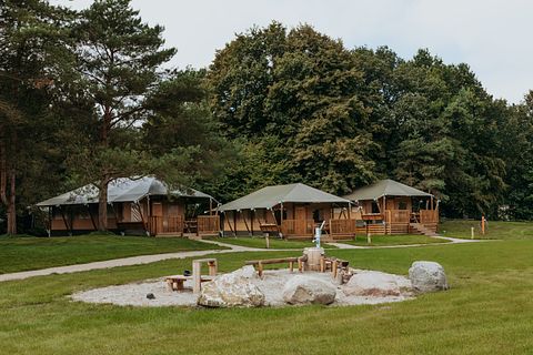 Luxury glamping lodge on small-scale park - 2
