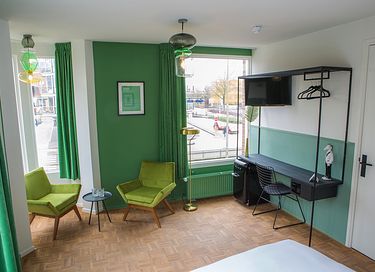 Luxuriöses Zimmer in einem ehemaligen Pferdestall - 4