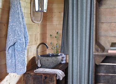 Cabane pour 6 personnes pour profiter du plein air - 10