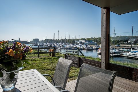 4-person waterfront apartment - 3