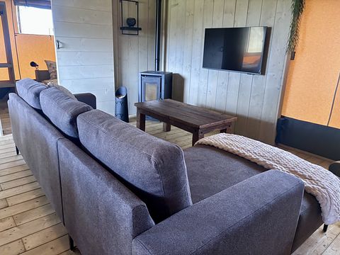 Passez la nuit dans une tente de glamping de luxe. - 4