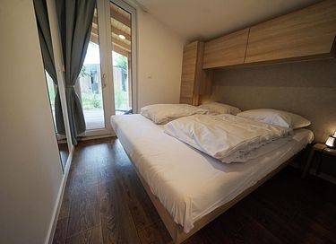 Modern holiday home in a wooded area - 7