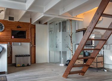 Sauna en jacuzzi in Tiny House/Vakantiehuisje - 9