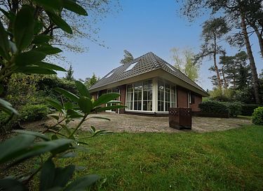 Villa in einem bewaldeten Gebiet für 12 Personen.