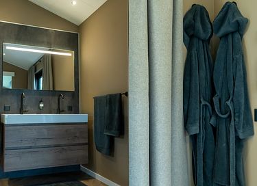 Luxe wellnessvilla voor twee aan het water - 18
