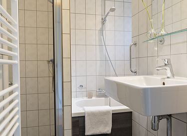 Bungalow avec cheminée et baignoire - 9