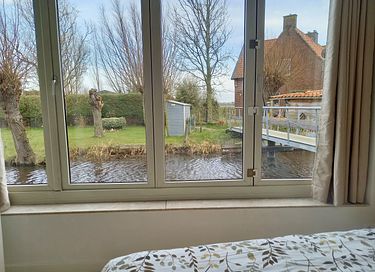 Verblijf direct aan het water in Zuid-Holland - 11