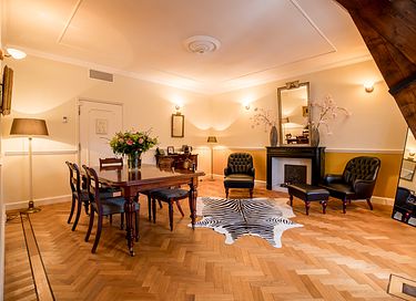 Passez la nuit dans la suite nuptiale du domaine. - 6