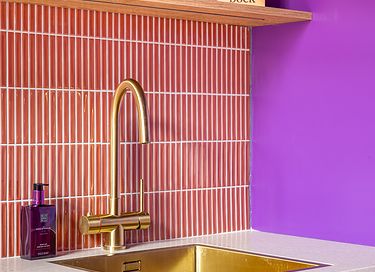 Stilvoll übernachten in einer violetten Oase - 17