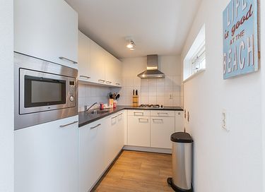 Dog-friendly family home near the sea - 10