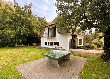 Schöne Villa (10p) in der Nähe von Wald und Strand
