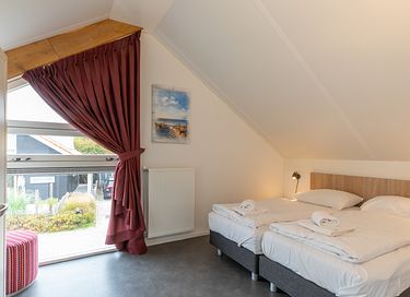 Comfortable family home on the coast - 13