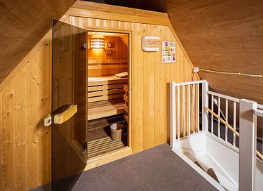 10-person bungalow with private sauna - 2