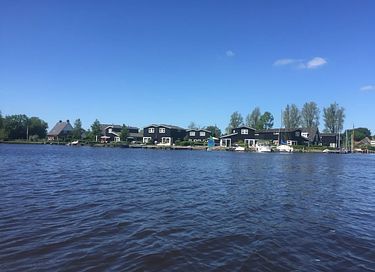 Sfeervol vakantiehuis aan meer in Friesland - 27