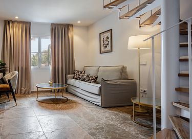 Luxury villa near the sea for up to 20p. - 34