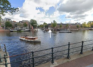 Bridge house in the center of Amsterdam - 3