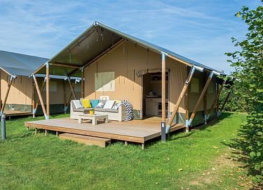 Safari tent (6p) with bathroom and kitchen