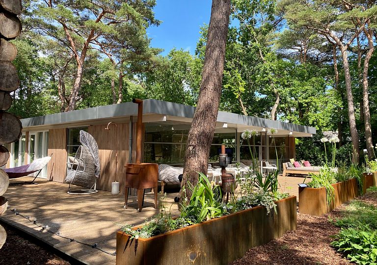 Romantic hide out in the forest near the sea - 1