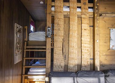 Maison unique dans la forêt avec bain à remous - 13