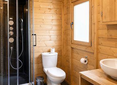 Lodge adapté aux enfants avec une grande véranda - 4