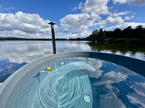 Bateau-maison avec toit terrasse et hottub - 4