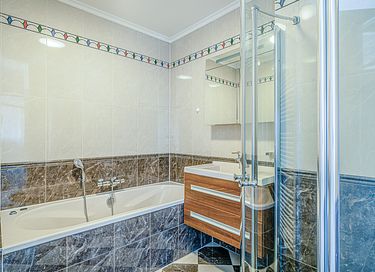 Pet-friendly apartment with a view - 11