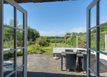 Modern vakantiehuis met prachtige tuin - 2