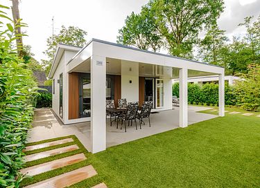 Stijlvol vakantiehuis in prachtige omgeving - 2