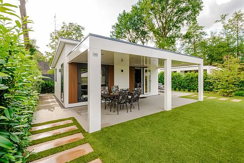 Stijlvol vakantiehuis in prachtige omgeving - 2