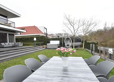 10-person vacation villa with wellness - 31