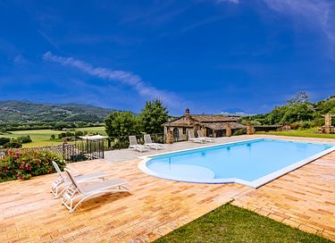 Villa de campagne avec piscine privée et vue