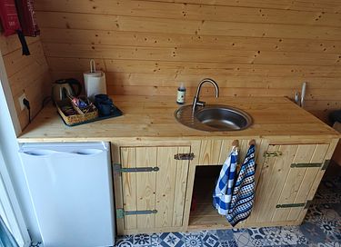 Originelle Übernachtung in einem Camping Pod - 5