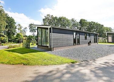 4-persoons lodge met een terras aan het water - 14