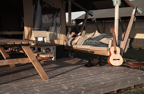 Spacious glamping tent on the coast - 3