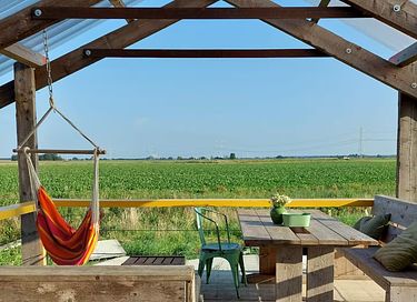Lodging with a view of the past - 3