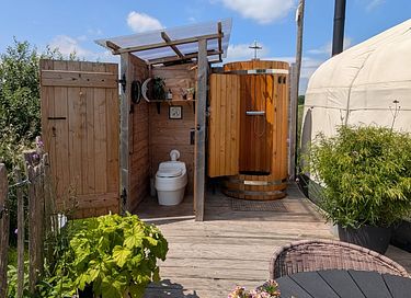 Luxe yurt met houtkachel en privé sanitair - 20