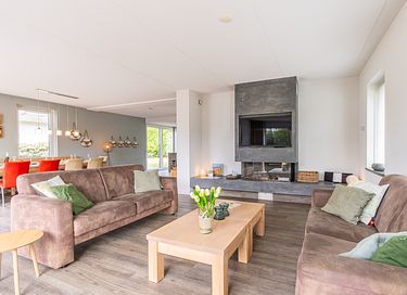 Spacious 10-person vacation villa on Texel - 5