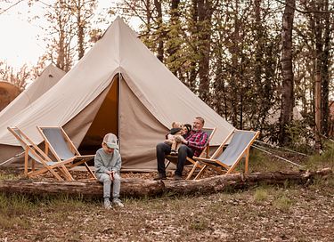 Klassieke safaritent op Nederlandse camping - 1