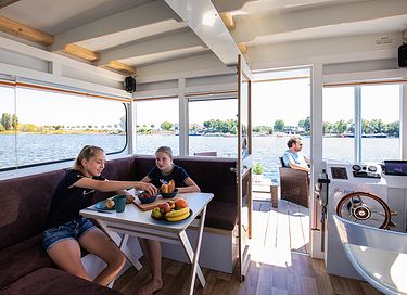 Urlaub auf Ihrem eigenen Hausboot genießen - 12