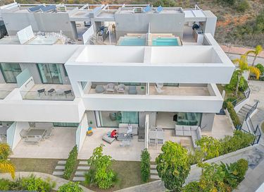 Luxe appartement met privé zwembad - 31