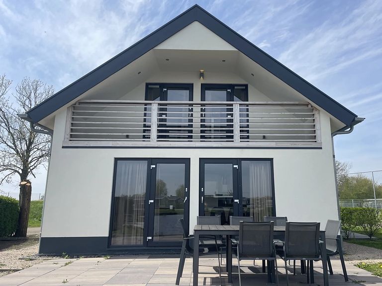 Spacious 10-person villa in North Holland - 1
