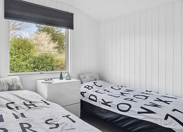 Vakantiehuis omringd door groen met tuin - 12