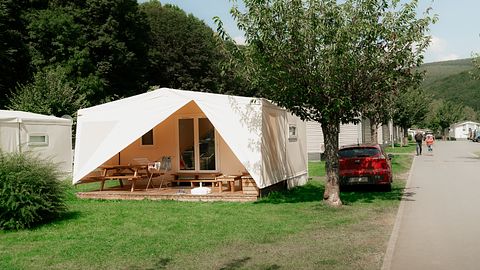  Tente de luxe avec sanitaires pour 4 personnes - 2