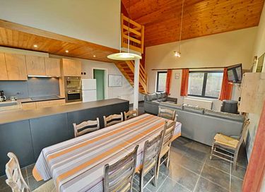 Maison familiale avec vue dans les Ardennes - 10