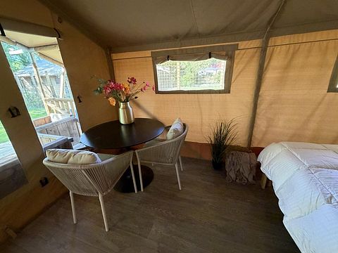 Luxe 2-persoons safaritent met hottub - 4
