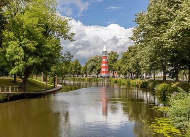 Farbenfrohes Loft mit Palmen in Breda - 39
