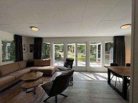 Chalet with large garden and private hot tub - 3