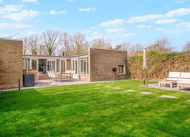 Modern bungalow with hot tub on the edge of the dunes - 36
