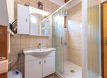 Spacious holiday home with (heated) pool - 25