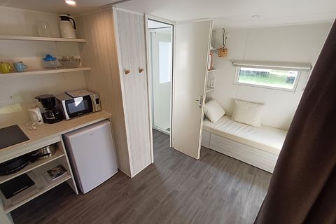  Tente de luxe avec sanitaires pour 4 personnes - 4